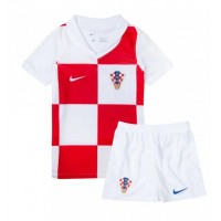 Camiseta Croacia Primera Equipación Replica Eurocopa 2024 para niños mangas cortas (+ Pantalones cortos)